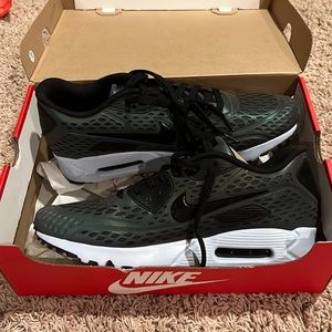 NIKE AIR MAX 90 ULTRA MOIRE QS